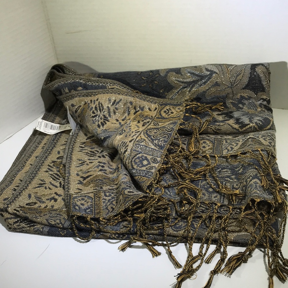 Metallic floral soft wrap scarf New